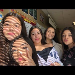 Meet your Posher, Madelyne